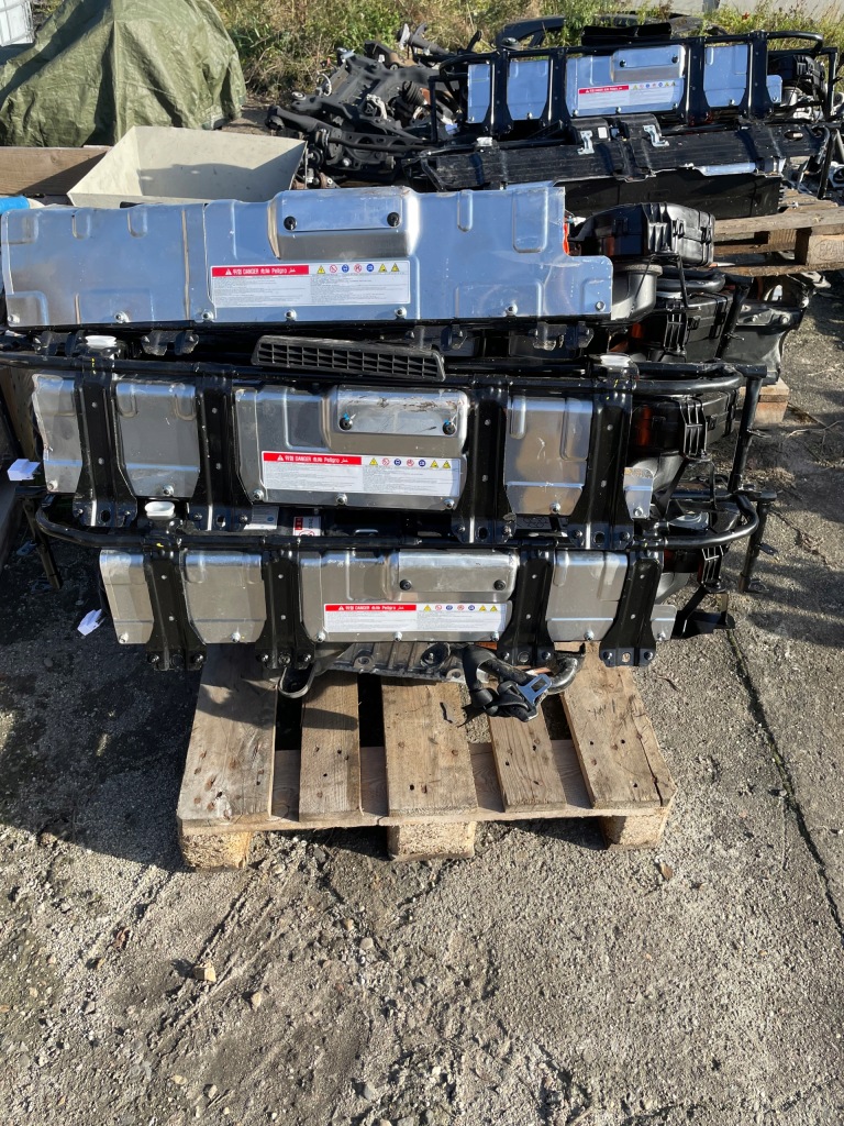 АКУМУЛЯТОРНА БАТАРЕЯ KIA SPORTAGE V TUCSON 22р