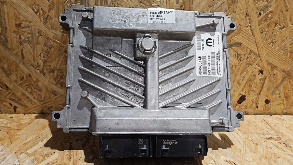 КОНТРОЛЕР ДВИГУНА JEEP OE Р68404451AE