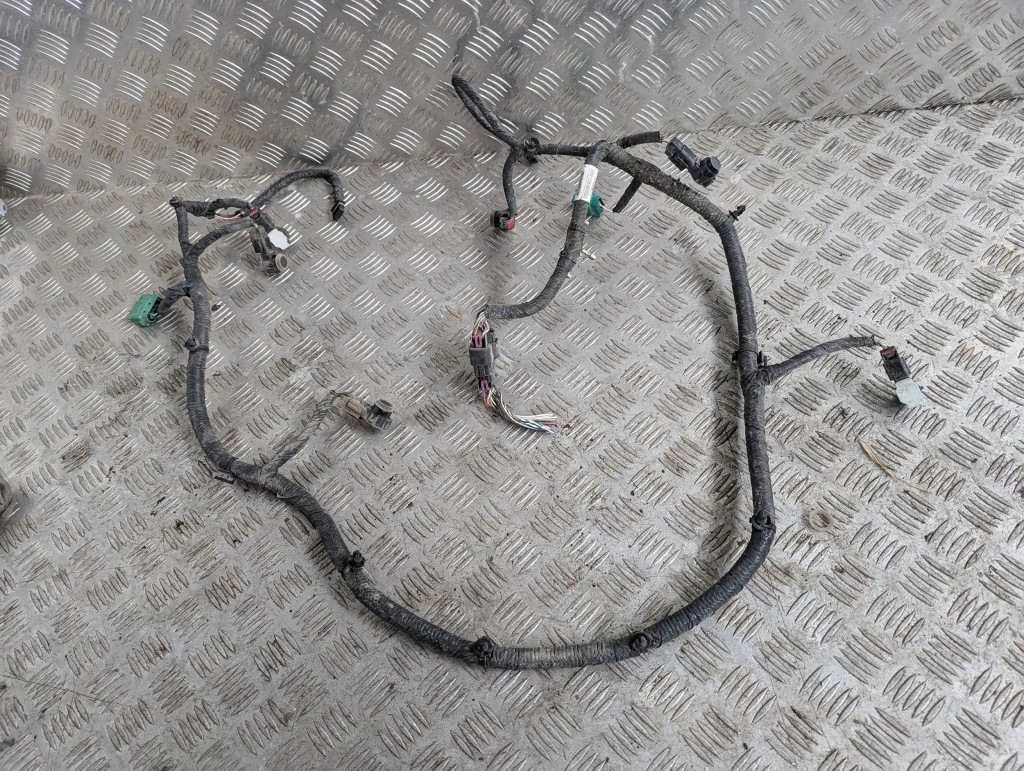 Jeep Cherokee KL 2013-2018 Звязка датчики pdc 6xPDC задня