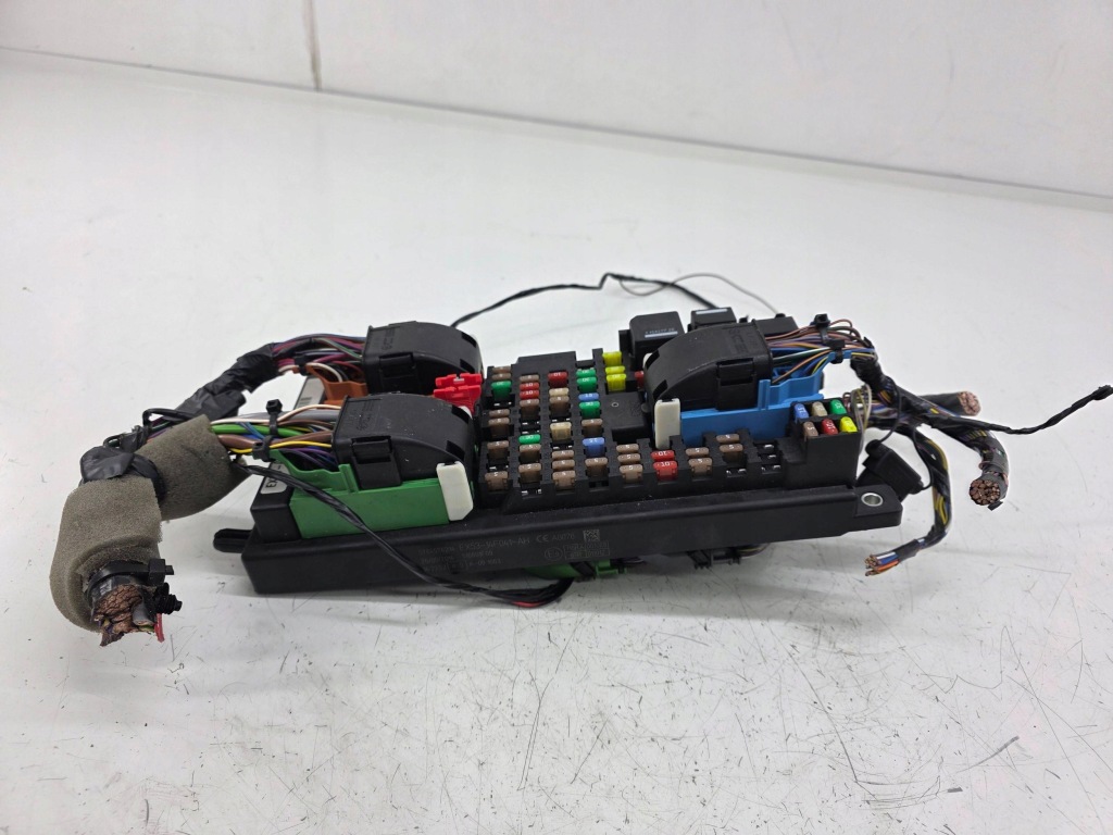 Jaguar F-Type 2014 Драйвер / Модуль комфорту