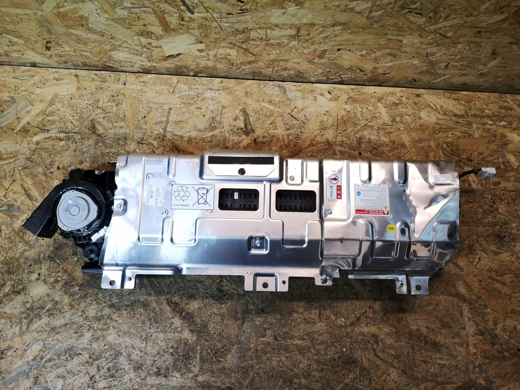 HYUNDAI KIA АККУМУЛЯТОР КОМПЛЕКТ 37501-CZ000
