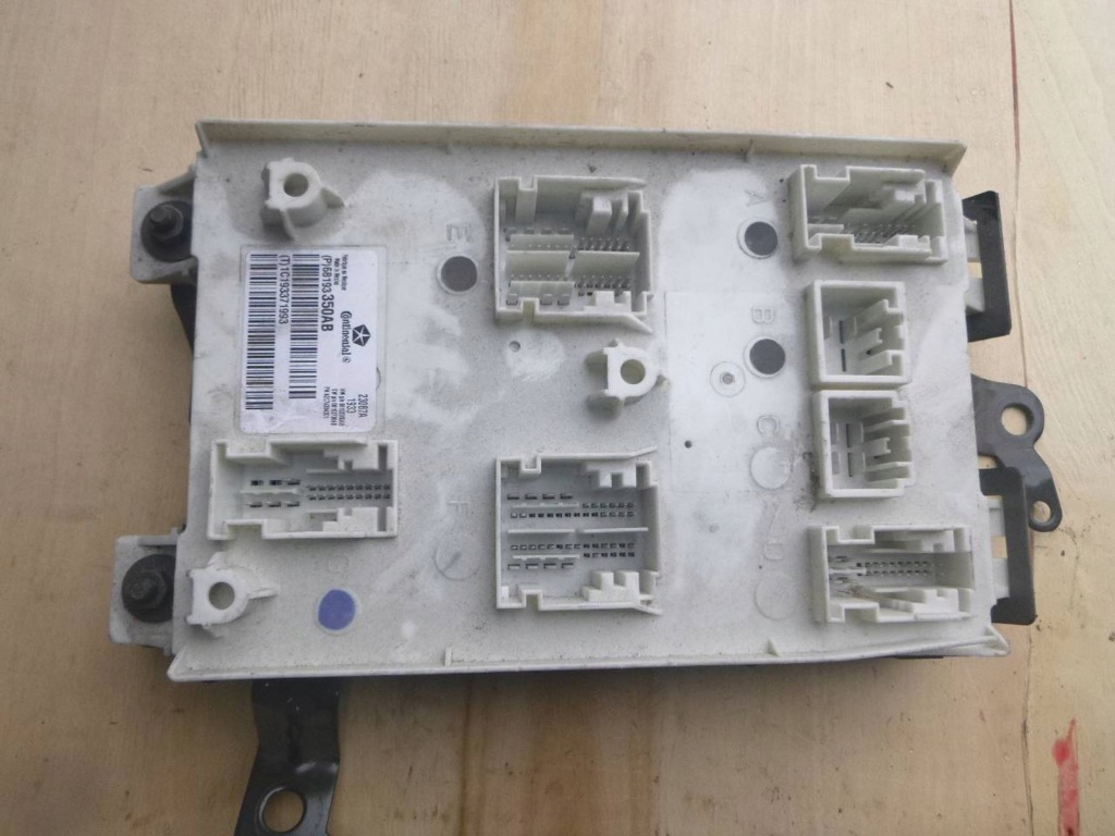 Moduł komfortu Jeep оригінальне обладнання 68193350AB