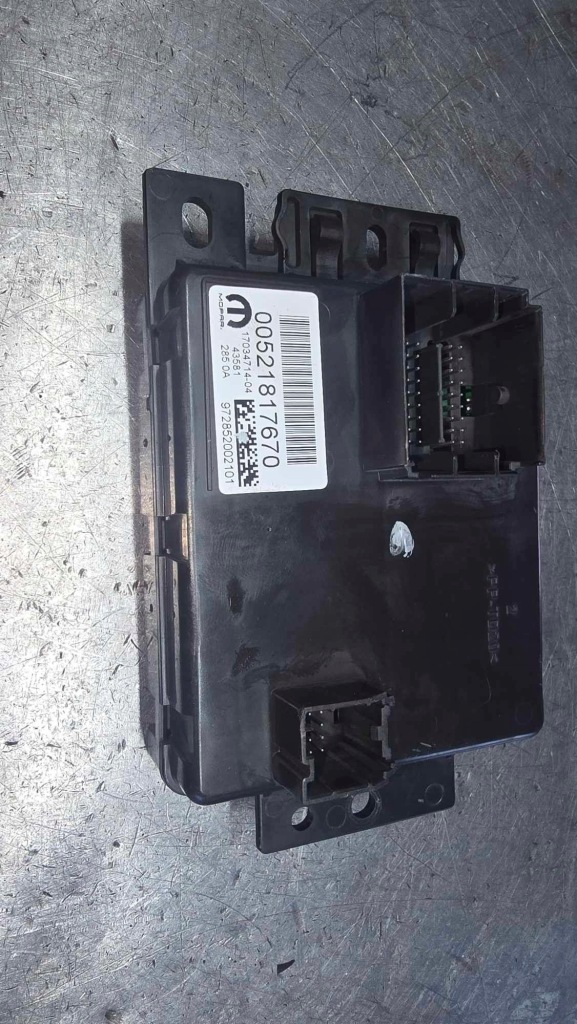 МОДУЛЬ УПРАВЛІННЯ КОНТРОЛЕРОМ JEEP RENEGADE 00521817670