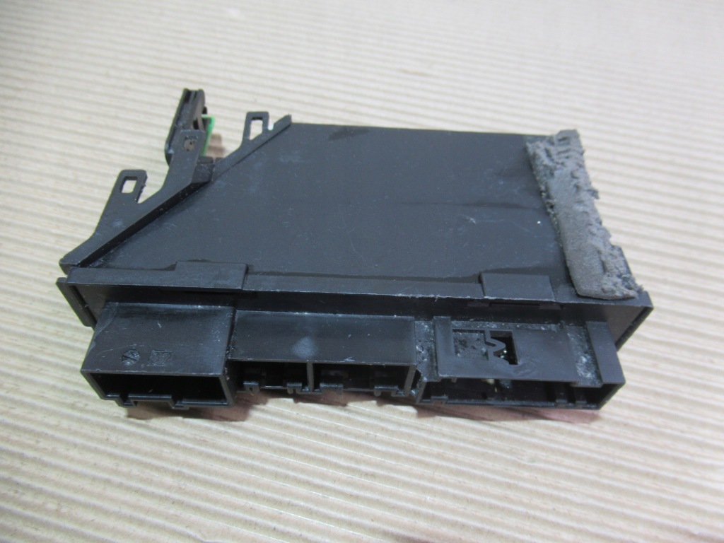 BENTLEY BENTAYGA ДВЕРНИЙ МОДУЛЬ ПРАВ ЗАДНИЙ 4M0959795E