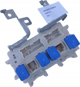 БЛОК ЗАПОБІЖНИКІВ ПІД ПРИЛАДОВОЮ ПАНЕЛЮ INFINITI QX80