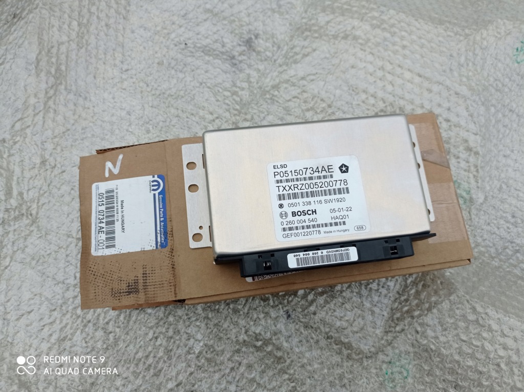 Jeep Grand Cherokee WK2 20r Drive Controller Module