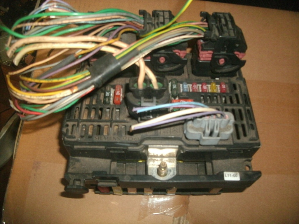 МОДУЛЬ BSM CITROEN C4 C5 PEUGEOT 9661682980 Л11-00