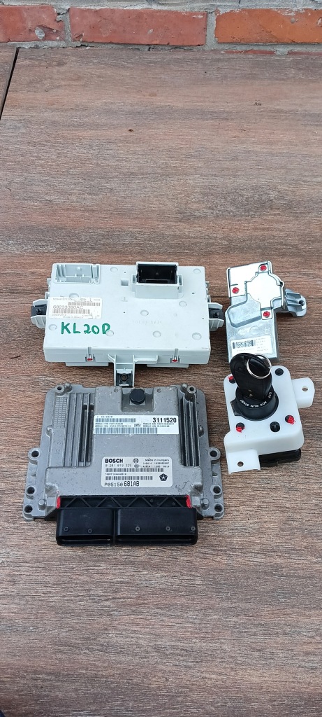 JEEP CHEROKEE KL LIBERTY 13-18Р 2.0 М-ДЖЕТ КОМПЮТЕР КОМПЛЕКТ P05150681AB