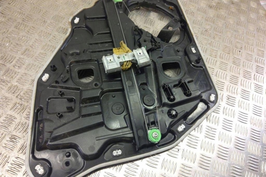 Склопідйомник задніх лівих дверей JEEP RENEGADE OFF-ROAD (BU)