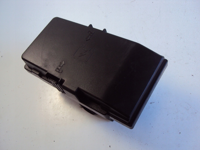 Skrzynka bezpieczników Jeep оригінальне обладнання 68264536AD