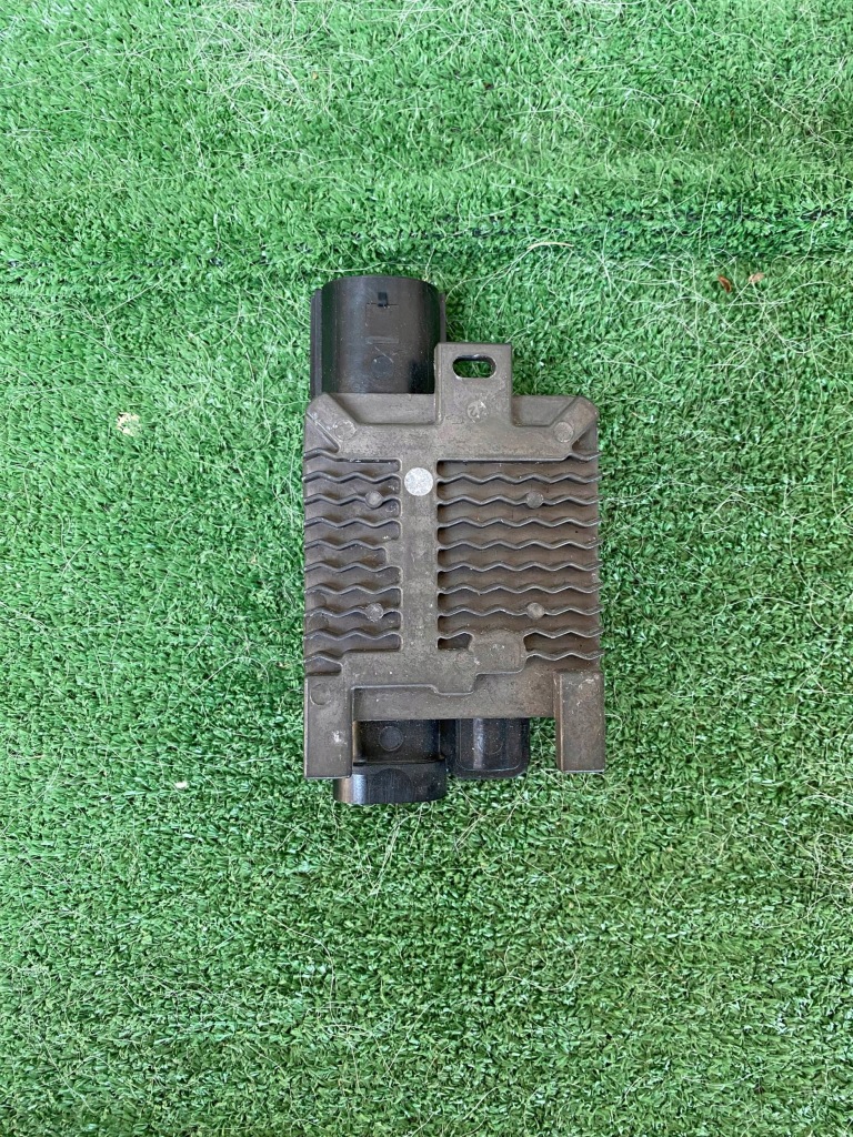 Jaguar XF X260 2018 Контролер / Модуль вентиляторів