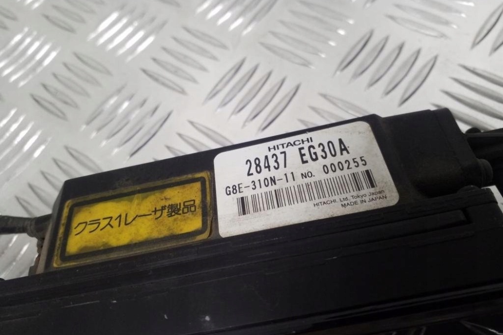 INFINITI M37 28437EG30A 2006 радар