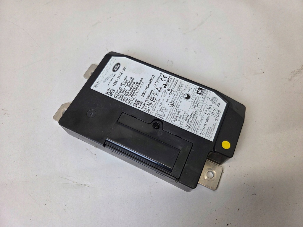 МОДУЛЬ КЕРУВАННЯ ТЕЛЕМАТИКОЮ JAGUAR F-PACE X761 L8B2-70718-AU