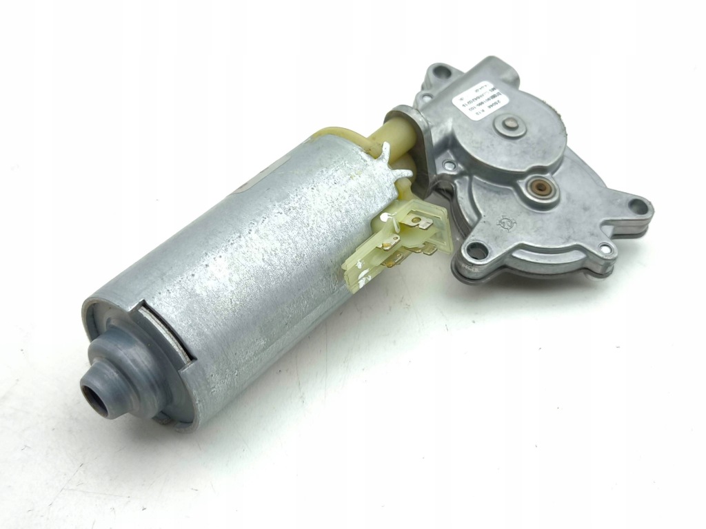 Bentley Flying Spur 2006 Ліва передня сторона: Моторчик регулювання сидіння