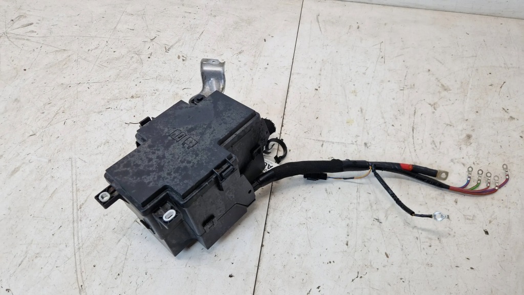 БЛОК ЗАПОБІЖНИКІВ JAGUAR I-PACE X590